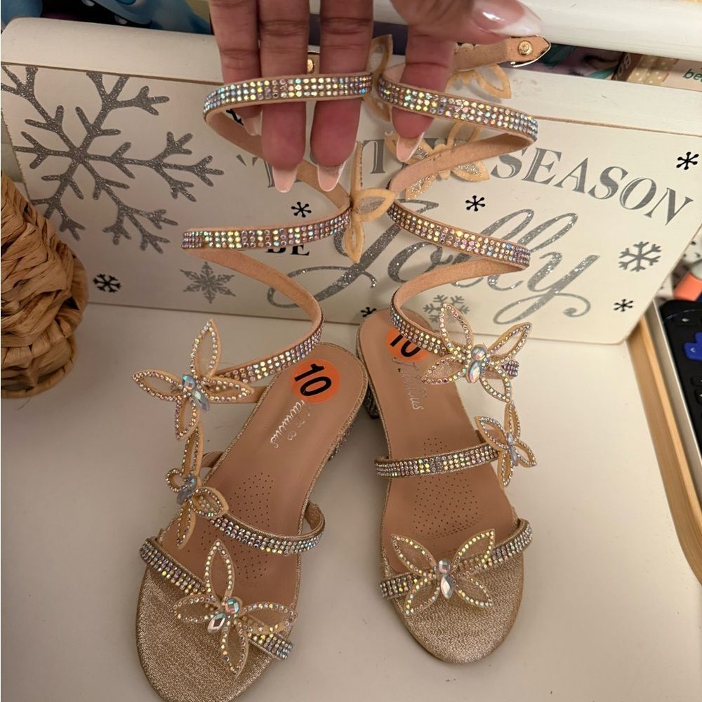 Butterfly Gold Strappy rhinestone Sandals size 10